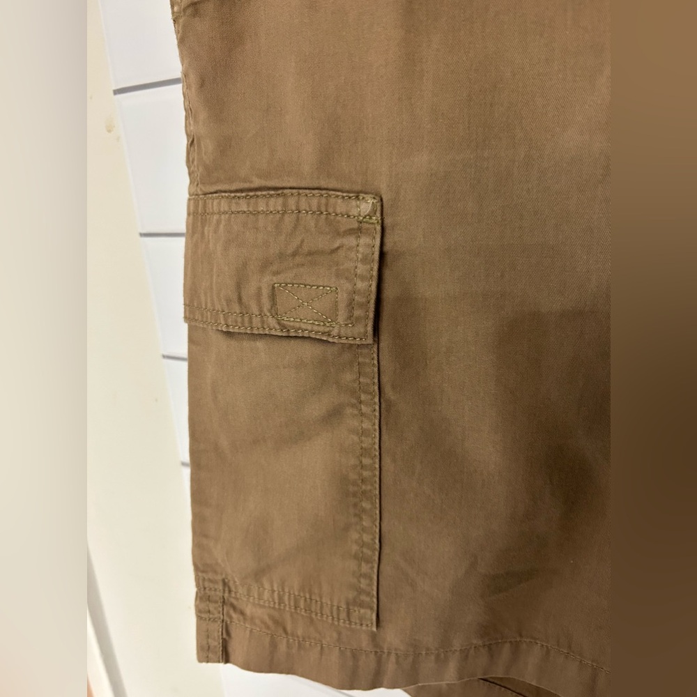 Columbia Men’s Cargo Shorts Size 36 W/ 10L - Picture 3 of 8